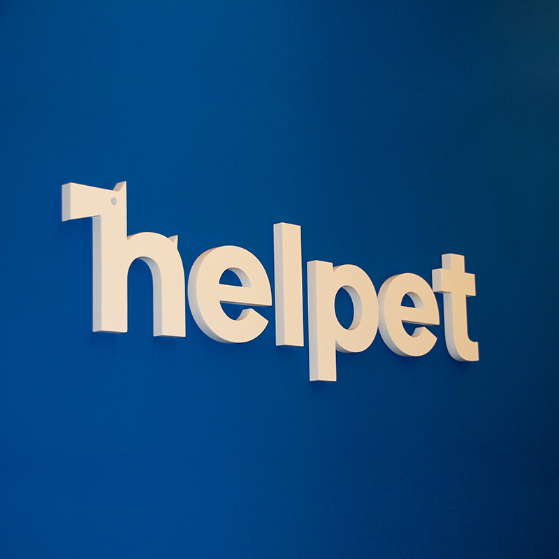 Helpet